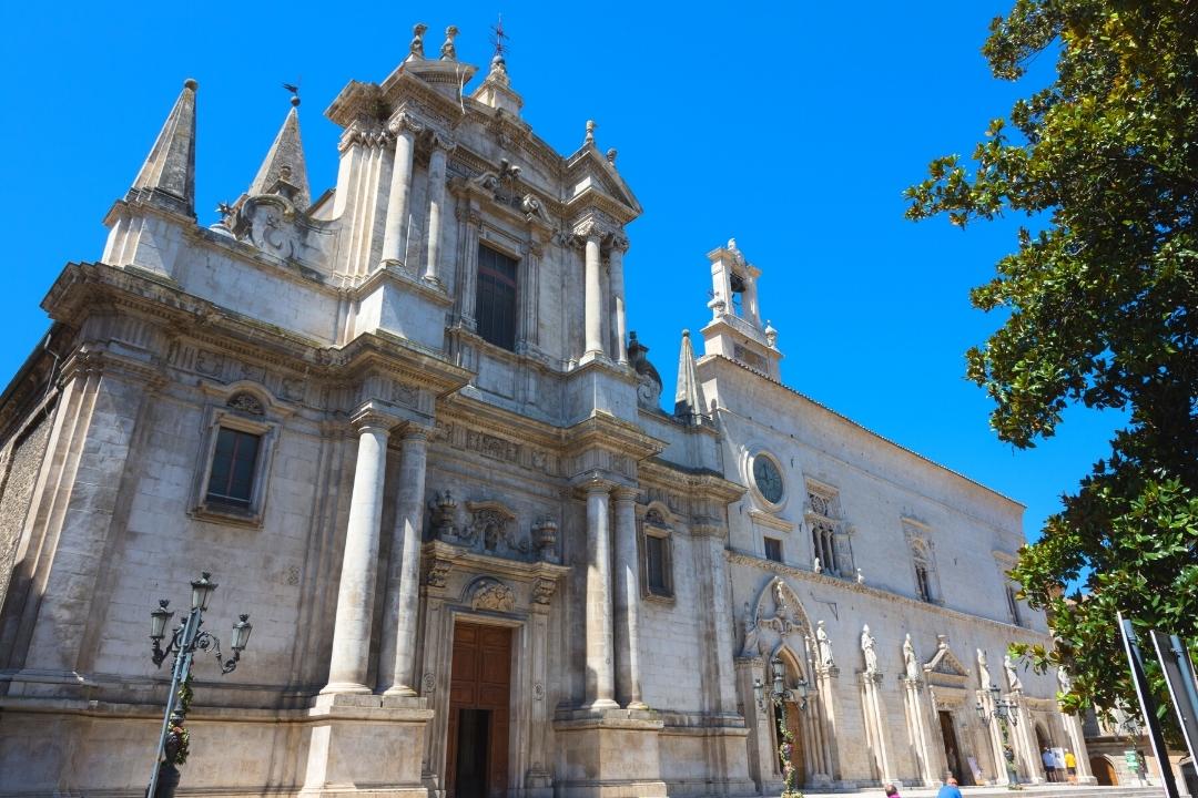 Palazzo dell'Annunziata und Chiesa della Santa Annunziata Sulmona