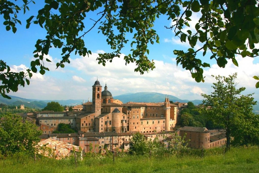 Parco della Resistenza mit Fortezza Albornoz Urbino