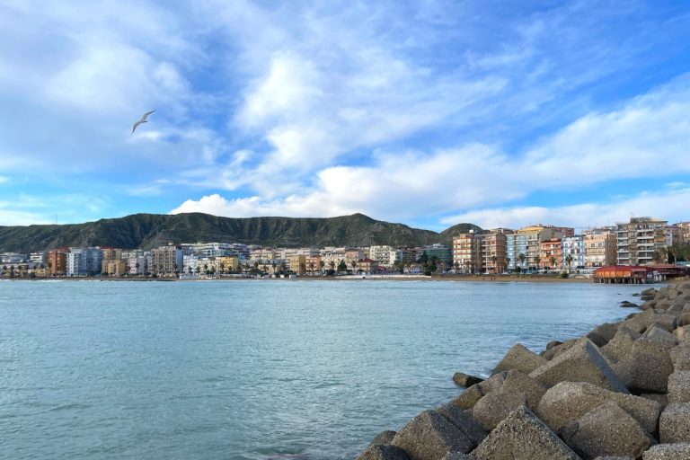 Crotone Reiseführer & Erfahrungen 2024 Italien Entdecken