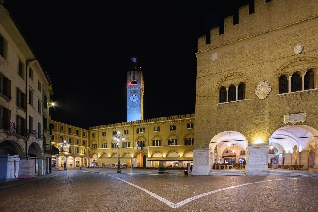 Piazza dei Signori & Palazzo dei Trecento Treviso