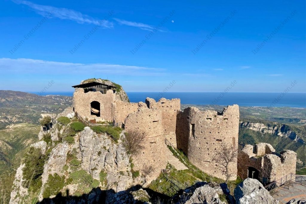 Blick auf das Castello di Stilo