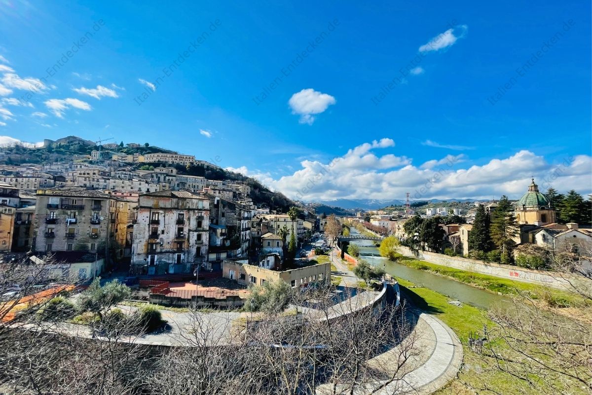 Blick auf die Altstadt von Cosenza