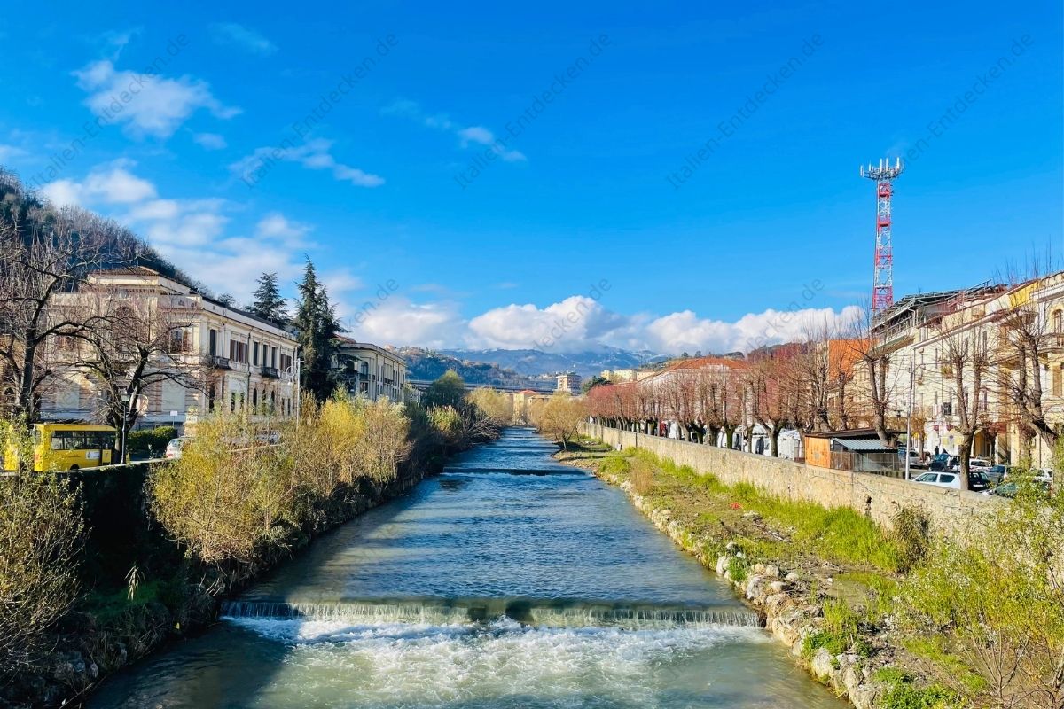 Blick auf den Busento von der Ponte Mario Martire in Cosenza