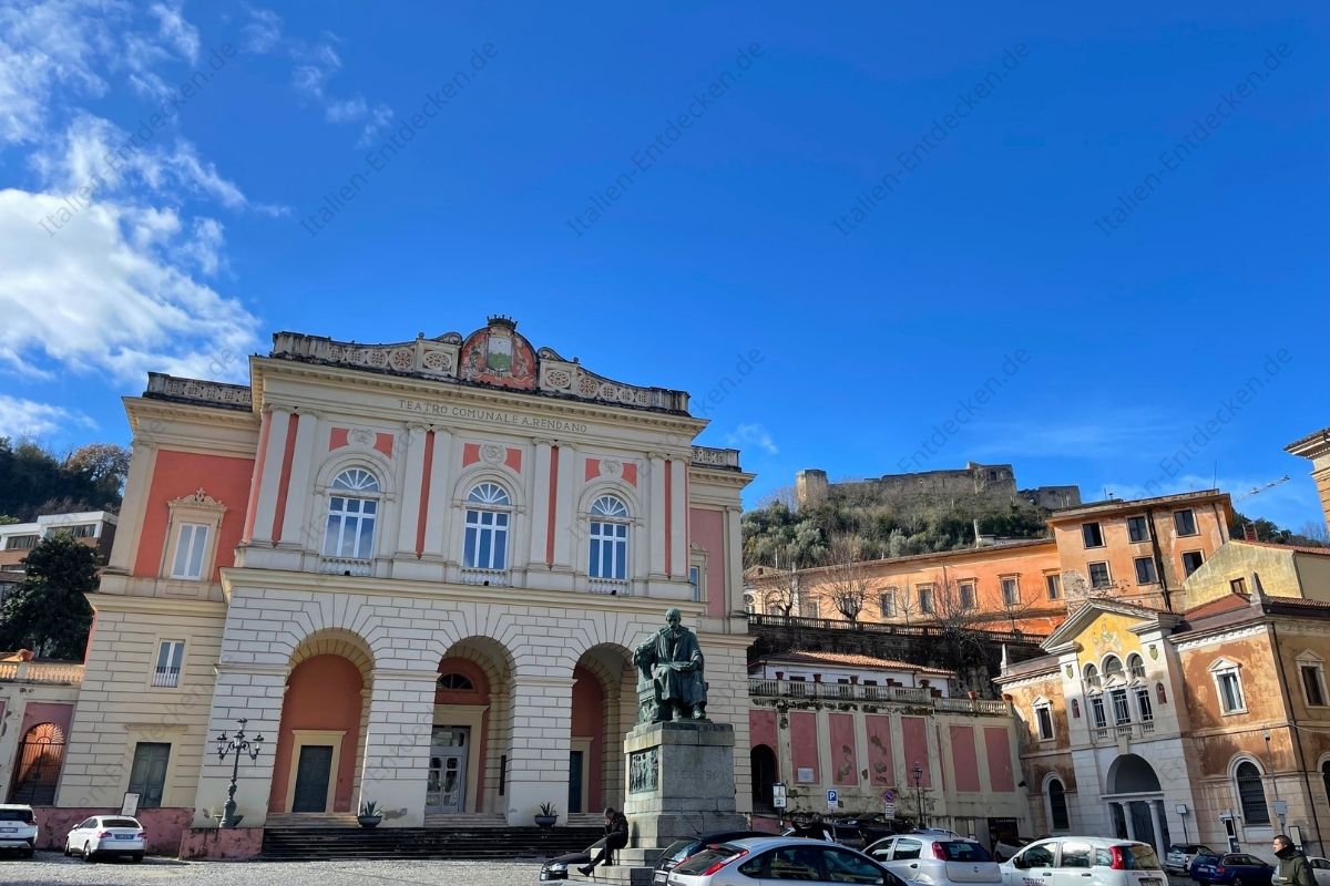 Gebäude an der Piazza XV Marzo in Cosenza
